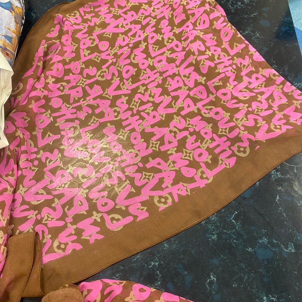 Louis Vuitton scarf rare Paris edition